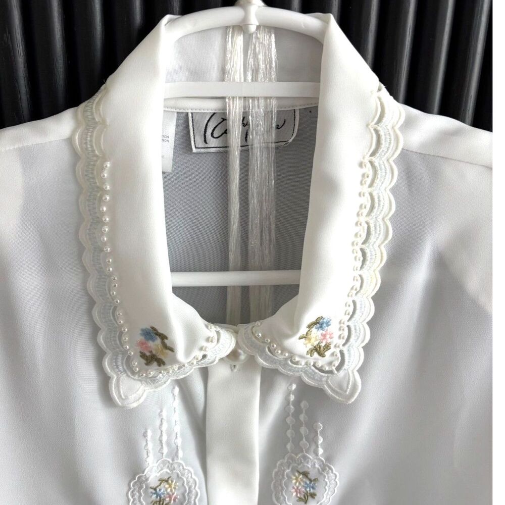 VTG 80s Kathy Che White Embroidered Pearl Scalloped Statement Collar Blouse M L